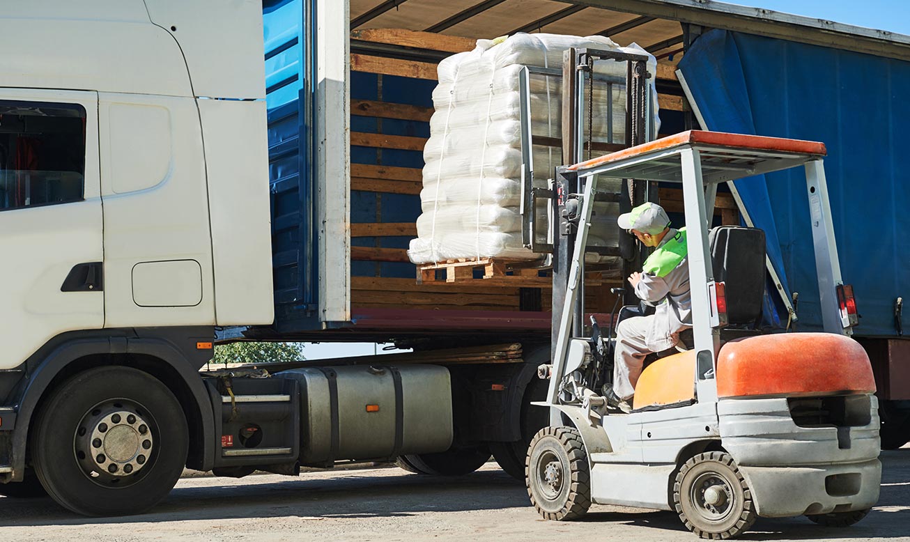 Pop-Up-Raw-Materials-Truck-Loading what is white glove delivery