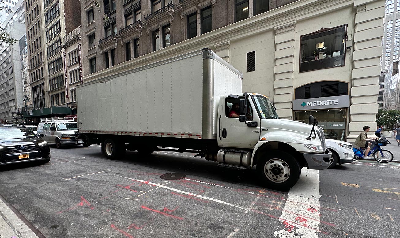 Pop-Up-Truck-New-York shipping peak season