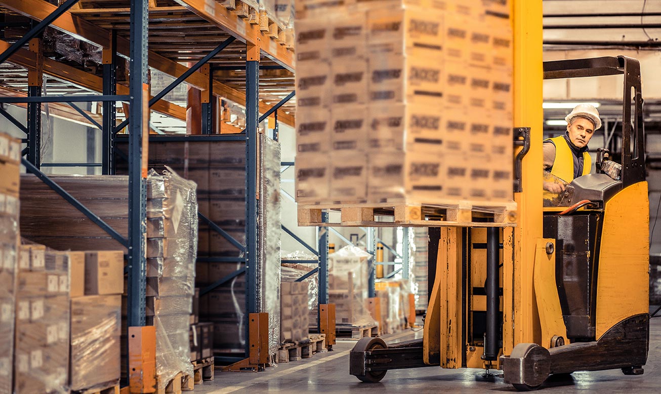 Pop-Up-Warehouse-Pallet-Moving retail logistics